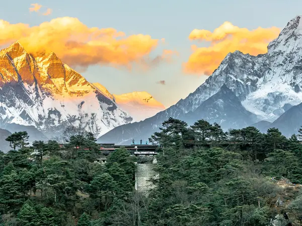 Everest View Easy Trek